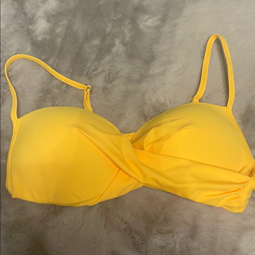 Cupshe yellow push up swim suit top never worn